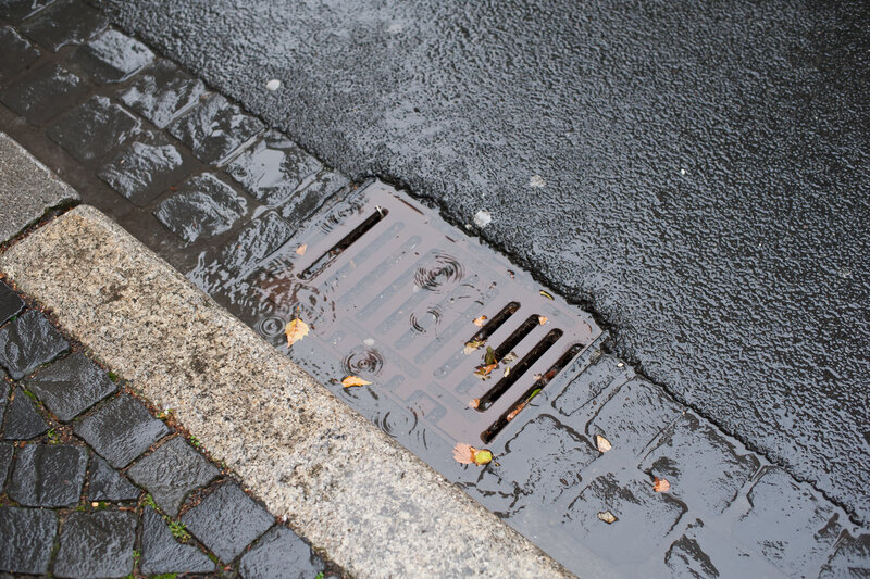 Blocked Drains Responsibility in UK United Kingdom